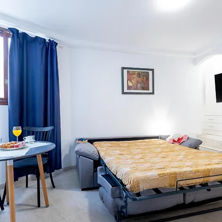 Apartament 1j. Cozy Flores With Pool *