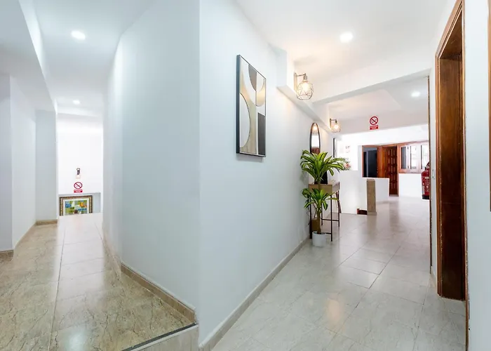 1j. Cozy Flores With Pool Apartamento