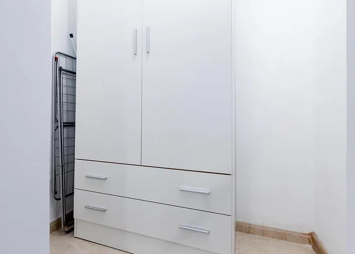 1j. Cozy Flores With Pool Apartamento