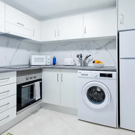 1j. Cozy Flores With Pool Lägenhet *